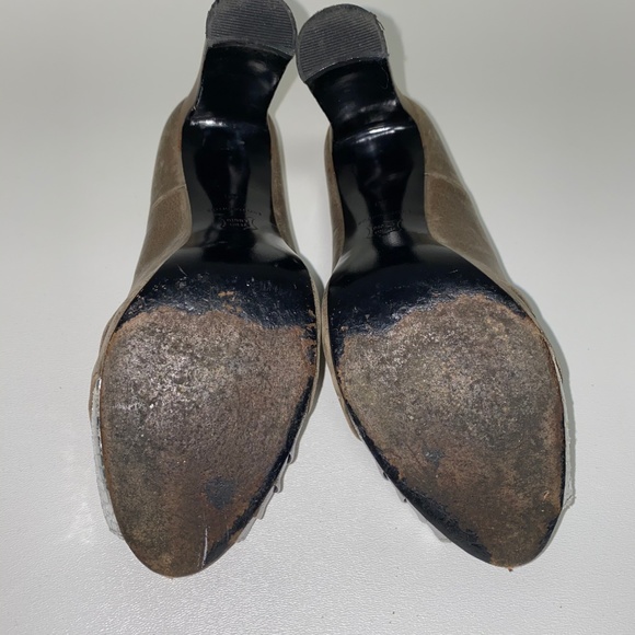 EROTOKRITOS Leather Heels - Picture 8 of 8